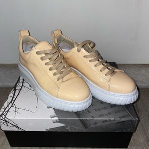 Andia Fora leather sneakers.